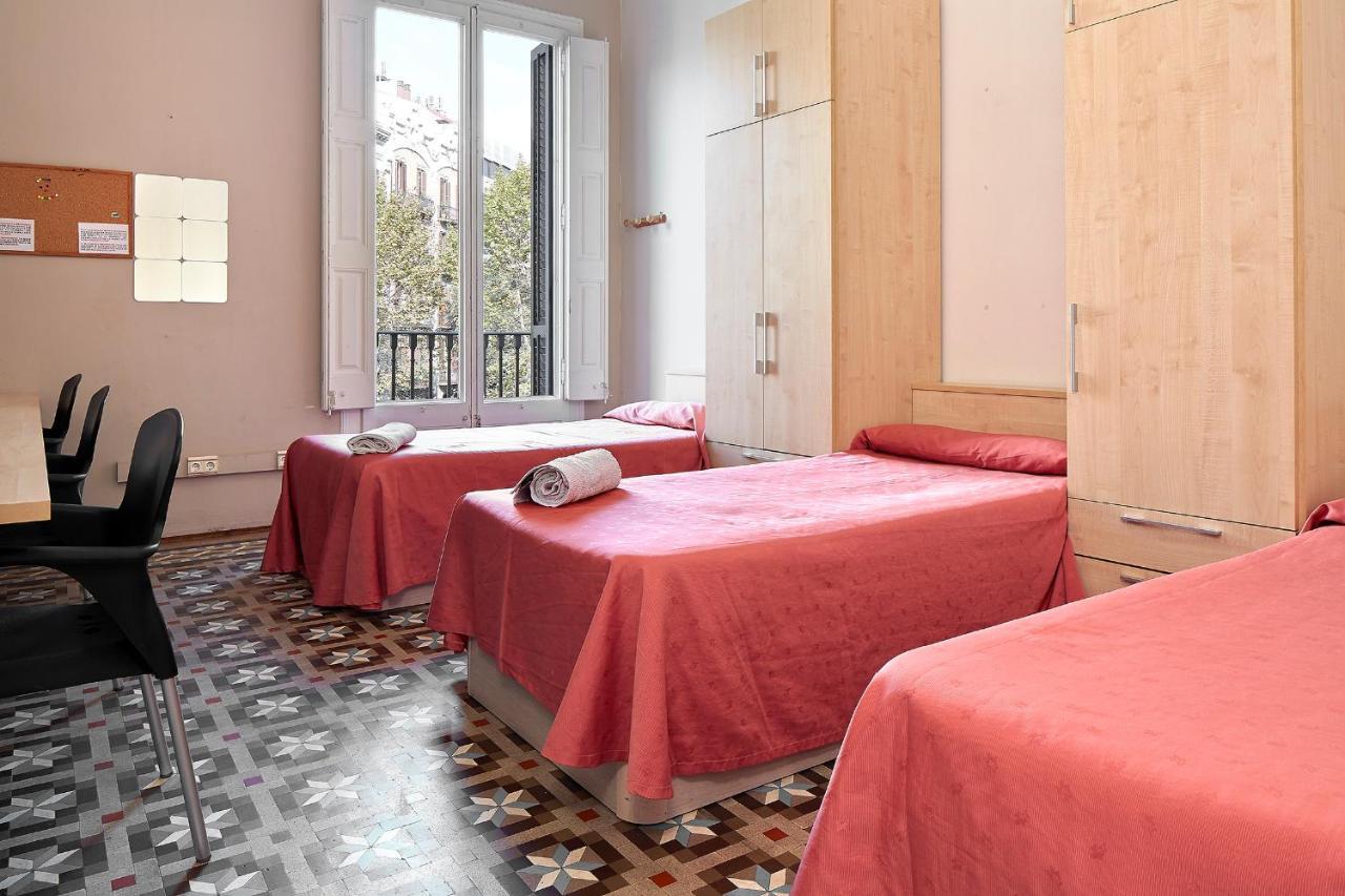 B&B Estudiantes Balmes Barcelona Luaran gambar