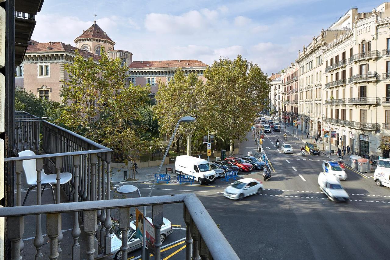 B&B Estudiantes Balmes Barcelona Luaran gambar