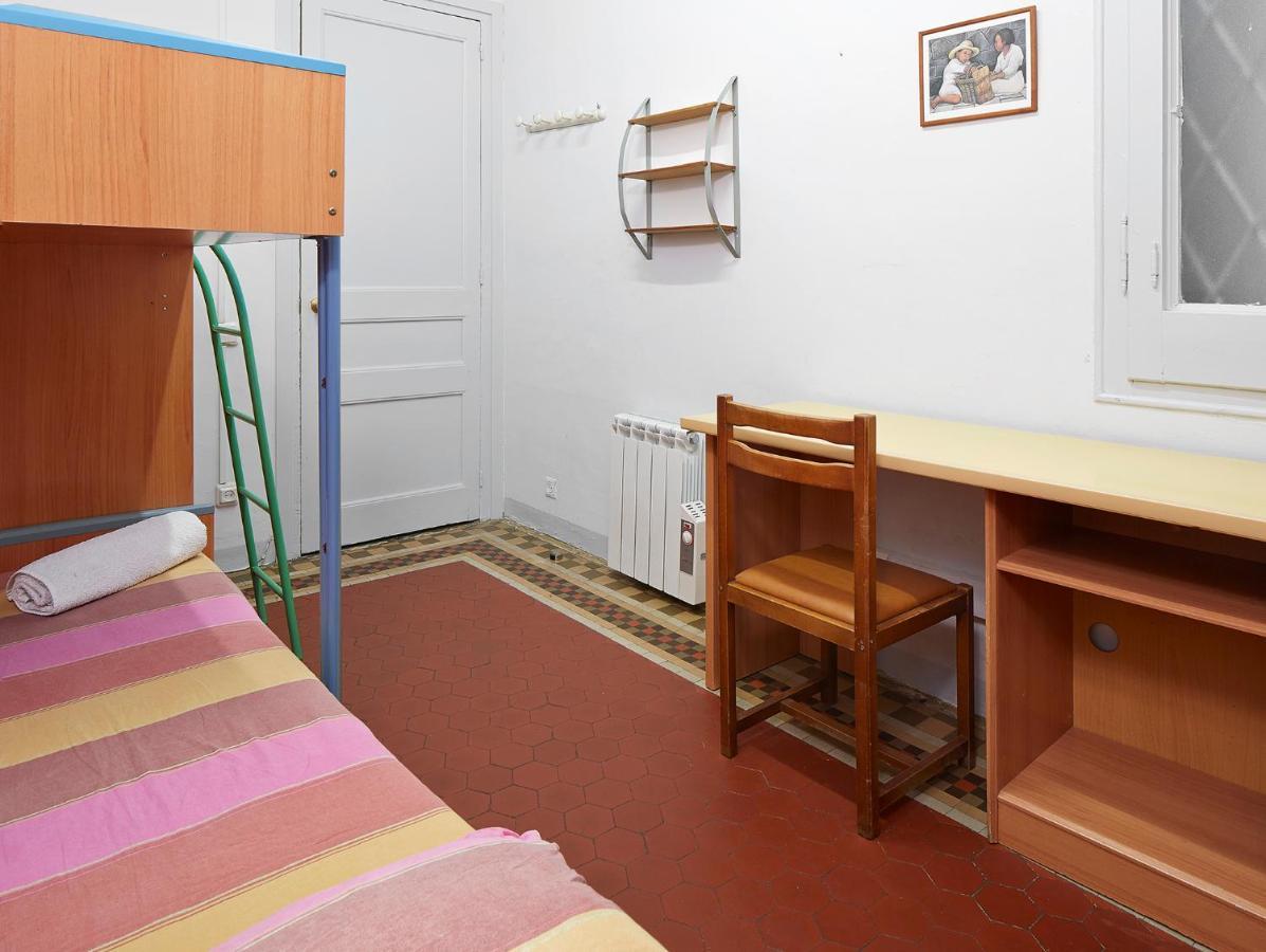 B&B Estudiantes Balmes Barcelona Luaran gambar